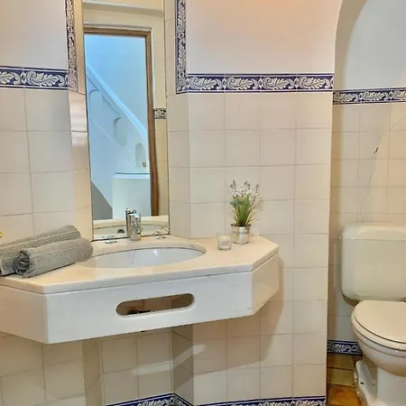 Willa Amendoeiras 52